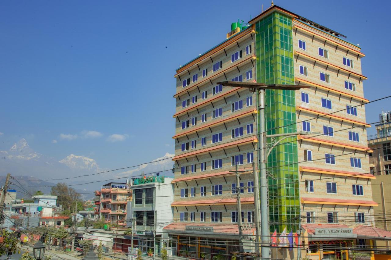 Hotel Yellow Pagoda Pokhara Bagian luar foto